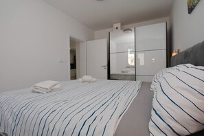 4 sovrum, internet och sängkläder