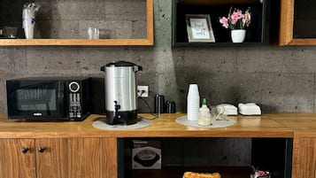Daily to-go breakfast (USD 5 per person)