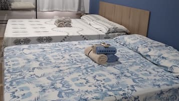 1 bedroom, desk, free WiFi, bed sheets