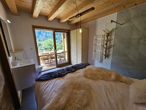 5 Schlafzimmer, Bügeleisen/Bügelbrett, WLAN, Bettwäsche