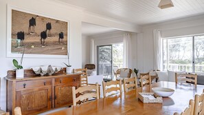 Interior - Baharini Narrawallee (Narrawallee)