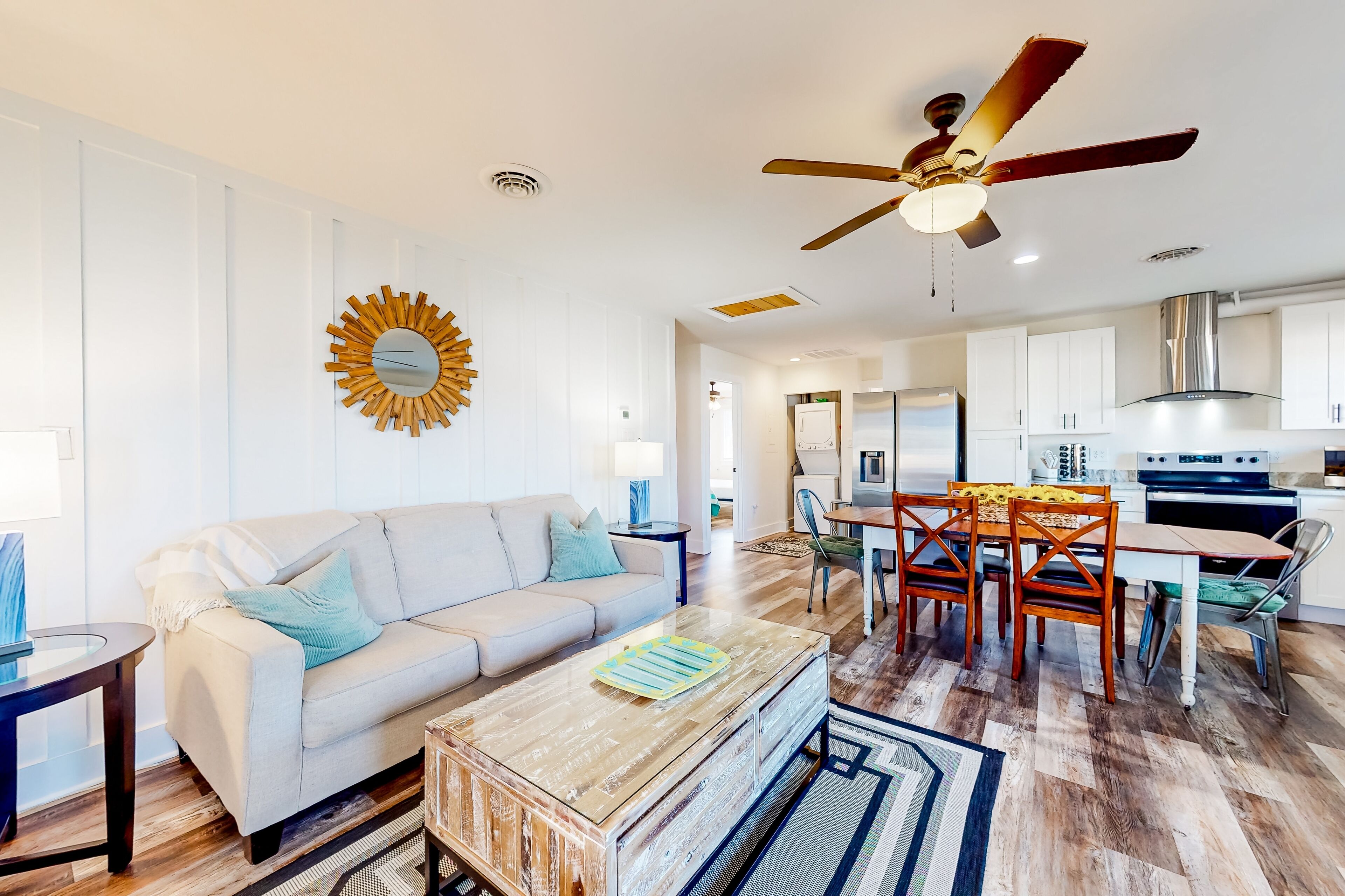 Town of Rehoboth Beach renovated condo with firepit & grill - dog-friendly