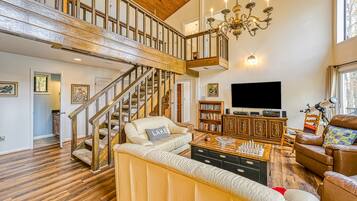 Télévision, lecteur de DVD, livres, vidéothèque