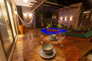 1 habitación, ropa de cama de alta calidad, minibar y escritorio 