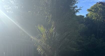 TranquilRetreat ModernComforts Near Centre, Parks+Beaches. Spa+Sauna+TennisCourt