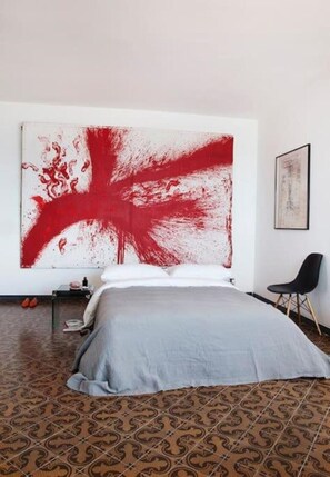 5 عدّة غرف نوم وملاءات أسرّة