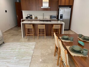 Full-size fridge, microwave, toaster, blender - Francisca Luxury Suites - Adults Only (Puerto Vallarta)