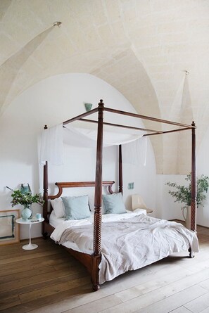 7 habitaciones y ropa de cama 