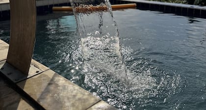 Casa Aconchegante com Vista Para o mar e em Meio à Natureza. Com Piscina!