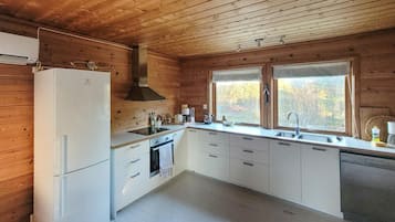 Refrigerador, horno, parrilla de estufa y lavavajillas