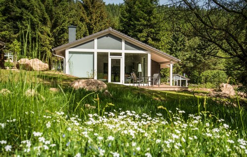 Belle maison de 2 chambres à Ruhla