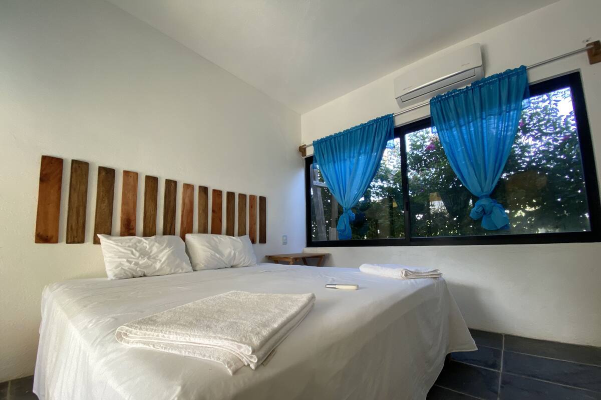 Wifi gratis y ropa de cama 