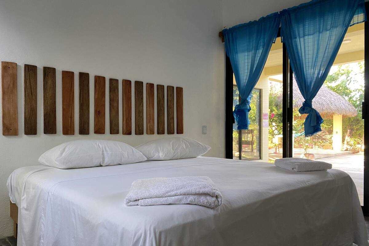 Wifi gratis y ropa de cama 