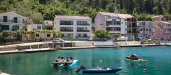 Stunning apartment in Blace with house sea view