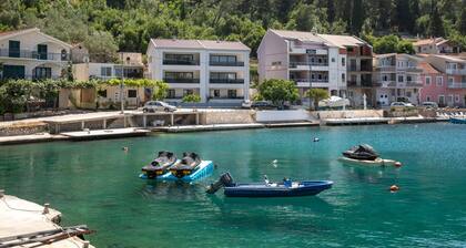 Stunning apartment in Blace with house sea view