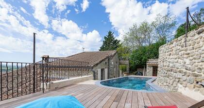 La Villa du Bonheur: Charm, Comfort, and Relaxation in Puy-Saint-Martin