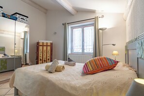 3 sovrum, strykjärn/strykbräda, gratis wi-fi och sängkläder