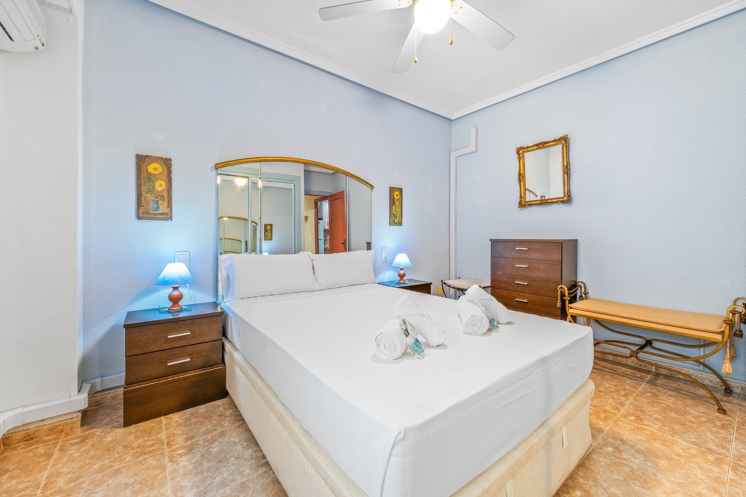 2 bedrooms, iron/ironing board, free WiFi, bed sheets