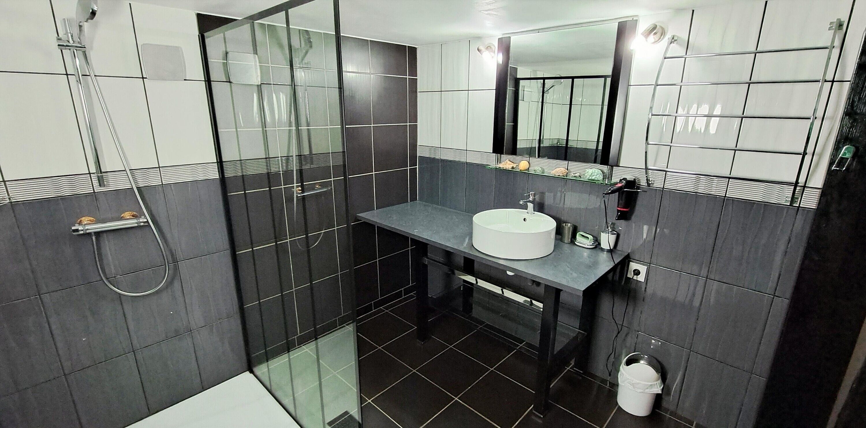 Dusche, Haartrockner