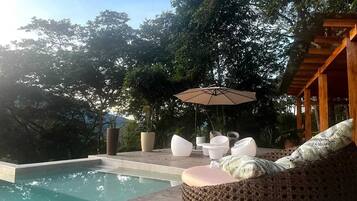 Alberca al aire libre