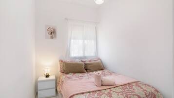 1 habitación, tabla de planchar con plancha y wifi gratis