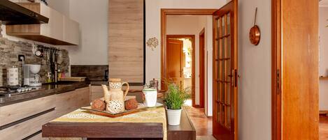 雪櫃、焗爐、爐具、洗碗機