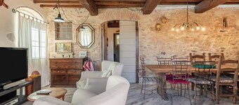 Holiday Home 'La Capanna Di Arturo Piano Terra' with Mountain View, Wi-Fi and Air Conditioning