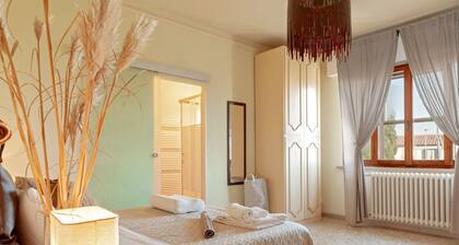 Appartement 'Le 7 Calle Con Balcone' avec terrasse privée, jardin partagé et Wi-Fi