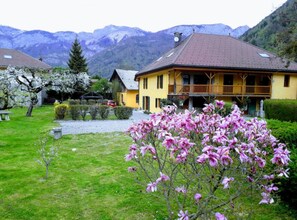 Exterior - Cottage 'Le Clos Savoie Lorraine' with Mountain View, Shared Terrace and Wi-Fi (Thônes)