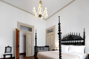 3 habitaciones, tabla de planchar con plancha y wifi gratis 