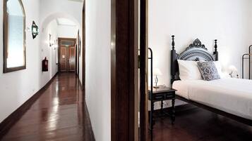 3 soverom, strykejern/-brett, wi-fi (inkludert) og sengetøy