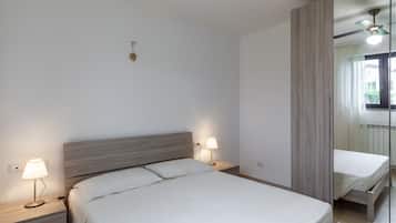 1 bedroom, iron/ironing board, free WiFi, bed sheets