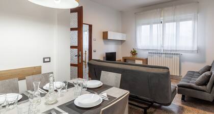 Apartment 'Ca' Graziosi Fiori' with Mountain View, Shared Garden and Wi-Fi