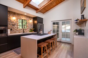 Fridge, microwave, oven, stovetop - Lake Arrowhead Skyforest Chalet -Newly Remodeled (Skyforest)