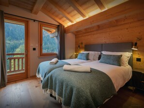 4 Schlafzimmer, Bügeleisen/Bügelbrett, WLAN, Bettwäsche