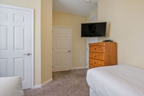 4 bedrooms, iron/ironing board, travel cot, WiFi