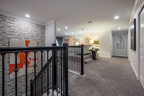 Interior - 9025 Brand New Luxurious home - Champions Gate (Davenport)