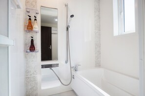 Deluxe Villa | Bathroom | Hair dryer, towels, soap, shampoo - Venus (Nakijin)