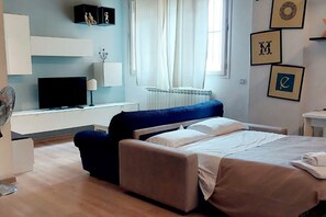 1 bedroom, soundproofing, iron/ironing board