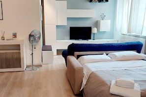1 Schlafzimmer, Bügeleisen/Bügelbrett