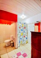 Quarto casal standard | Banheiro | Chuveiro