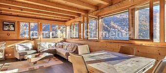 Very comfortable chalet on 3 levels for 6 people in Saint-Jean, living room with wood-burner, kitche