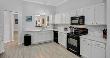 ~Spacious 4/2 in Oakleaf, pet friendly