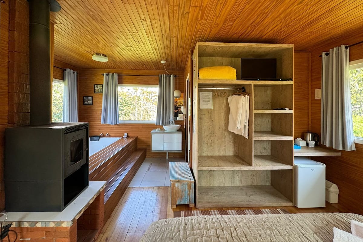 Traditionele chalet | 1 slaapkamer, een minibar, een bureau, gratis wifi