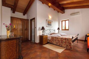 5 Schlafzimmer