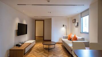 Comfort Condo, 2 Bedrooms, Non Smoking | Private kitchen | Dishwasher, cookware/dishes/utensils, eco-friendly cleaning products