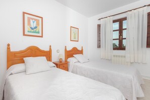 4 Schlafzimmer, Bügeleisen/Bügelbrett, Reisekinderbett, kostenloses WLAN