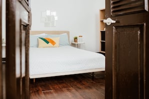 2 Schlafzimmer, Schreibtisch, Bügeleisen/Bügelbrett, kostenloses WLAN