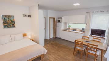 1 Schlafzimmer, Bügeleisen/Bügelbrett, Reisekinderbett, kostenloses WLAN