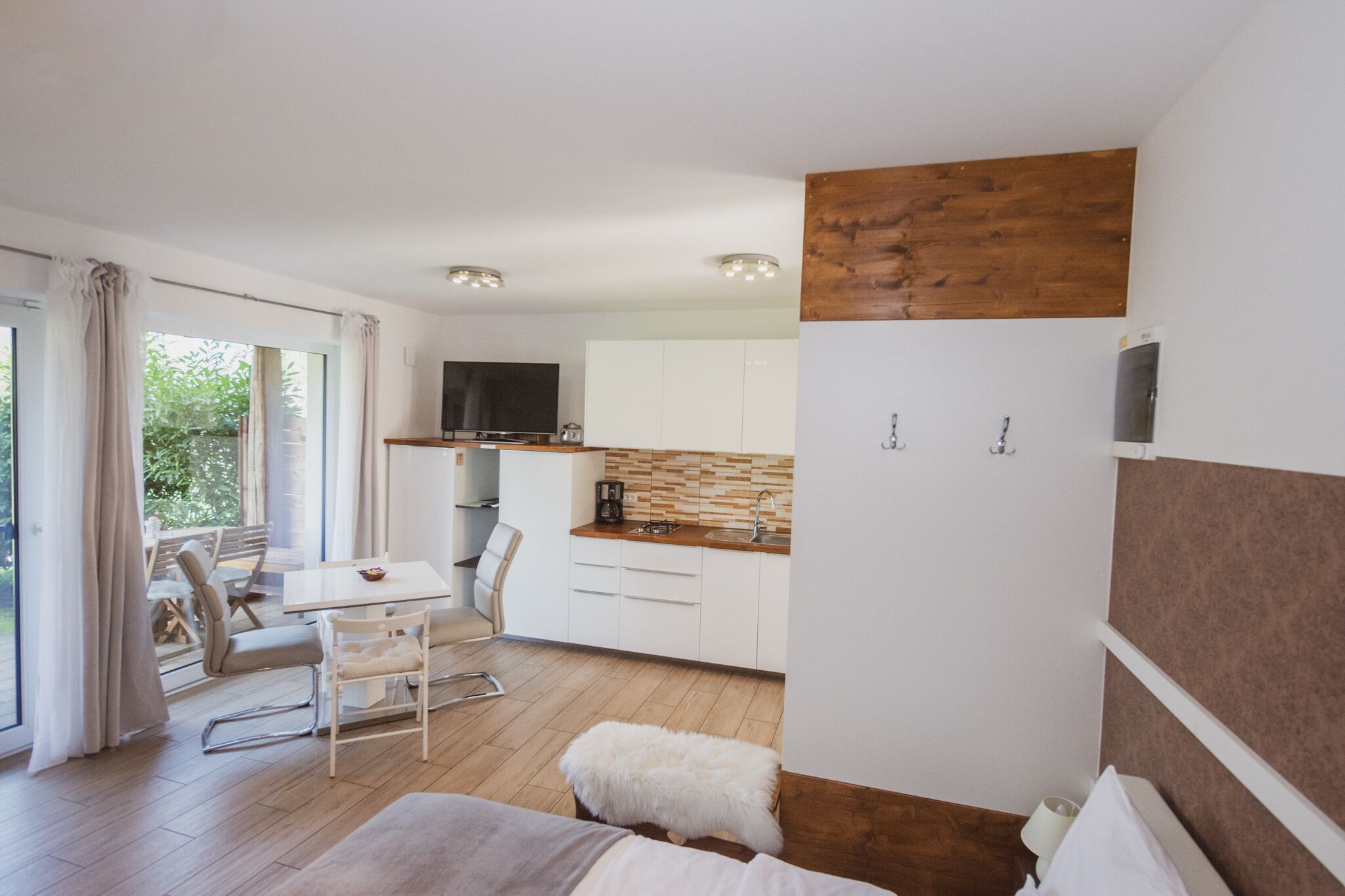1 slaapkamer, een strijkplank/strijkijzer, reisbedje, gratis wifi